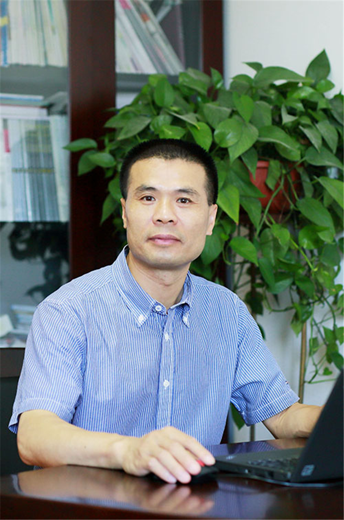 黄处照片.jpg 黄处照片.jpg